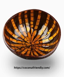 CF 8640 Lacquer bowls with mother of pearl (seeshell) inlaid