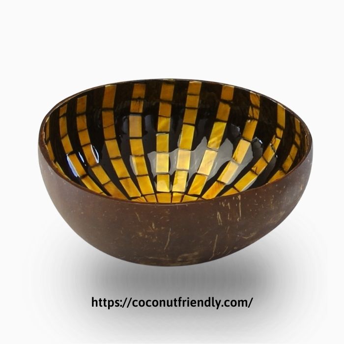 CF 8642 Lacquer bowls with mother of pearl inlaid