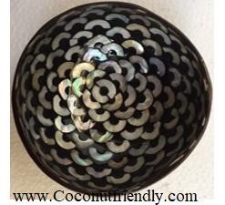 CF 8655 Lacquer bowls with mother of pearl inlaid