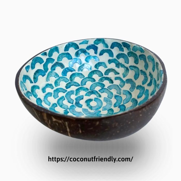 CF 8656 Lacquer bowls with mother of pearl inlaid