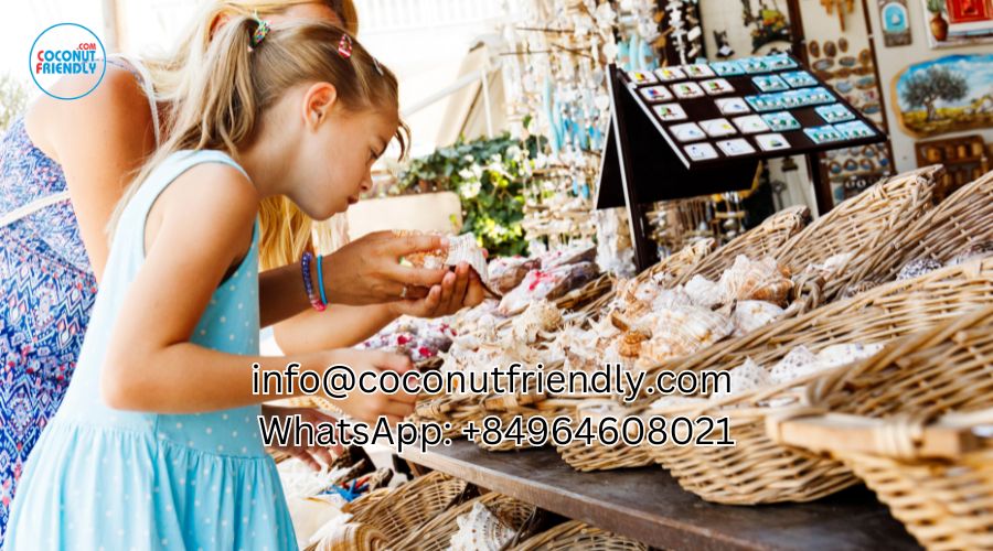 Choosing-Souvenirs-for-Retail-with-portable-mother-of-pearl-gifts-for-travelers