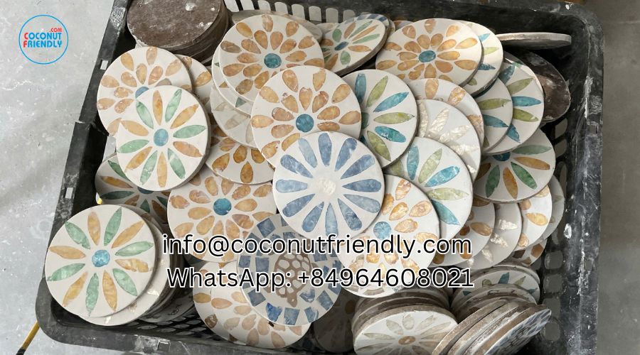 Handicraft-Souvenirs-for-Retail-made-from-sustainable-natural-materials